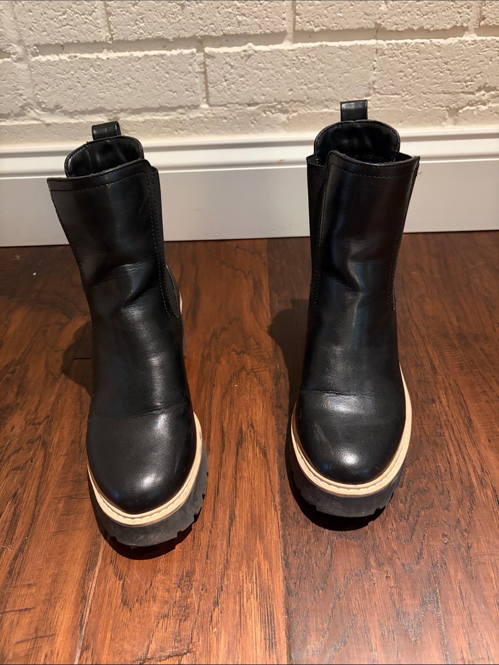 Dolce Vita Black Leather “Tobias” Chelsea Lug Boots— Size 7— EUC - Picture 6 of 8